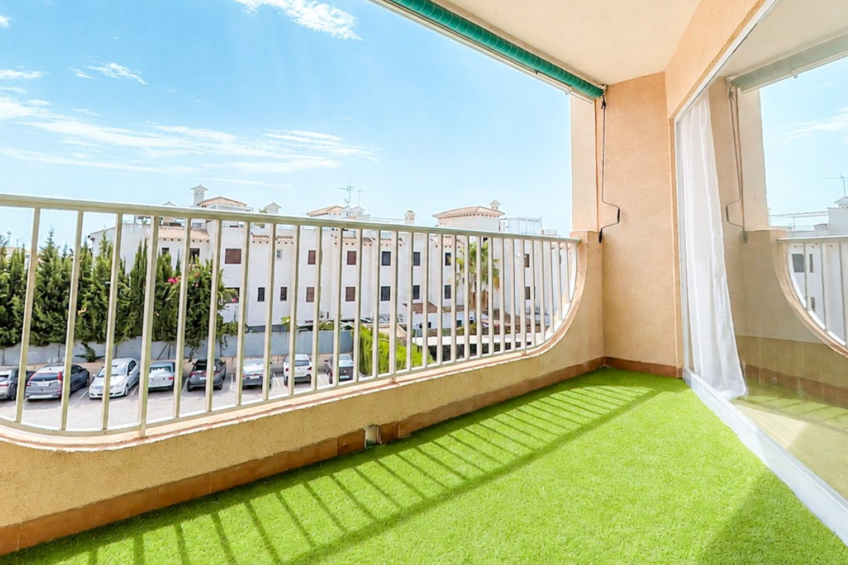 Resale - Apartment  - Orihuela Costa - Cabo Roig