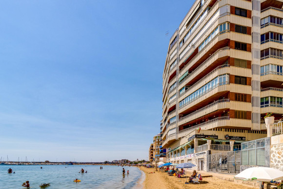 Herverkoop - Appartement  - Torrevieja - Playa del Acequión