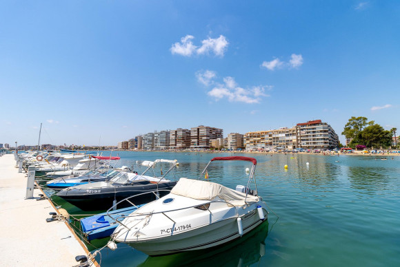 Herverkoop - Appartement  - Torrevieja - Playa del Acequión
