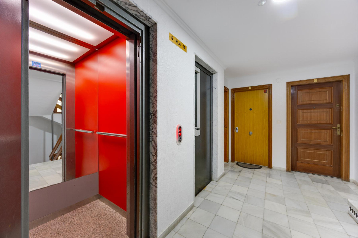 Herverkoop - Appartement  - Torrevieja - Playa del Acequión