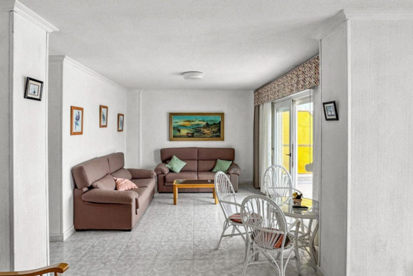 Resale - Apartment  - Torrevieja - Playa de los Locos