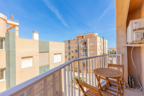 Resale - Apartment  - Torrevieja - Cabo cervera
