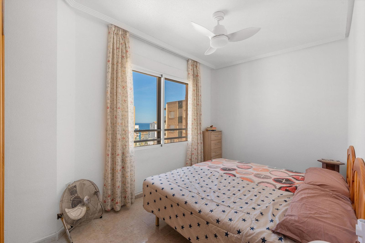 Resale - Apartment  - Torrevieja - Cabo cervera