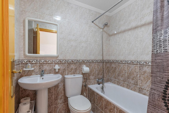 Resale - Apartment  - Torrevieja - Cabo cervera