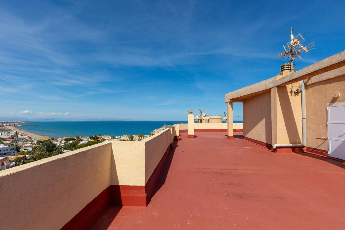 Resale - Apartment  - Torrevieja - Cabo cervera