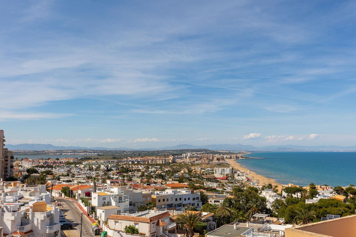 Resale - Apartment  - Torrevieja - Cabo cervera