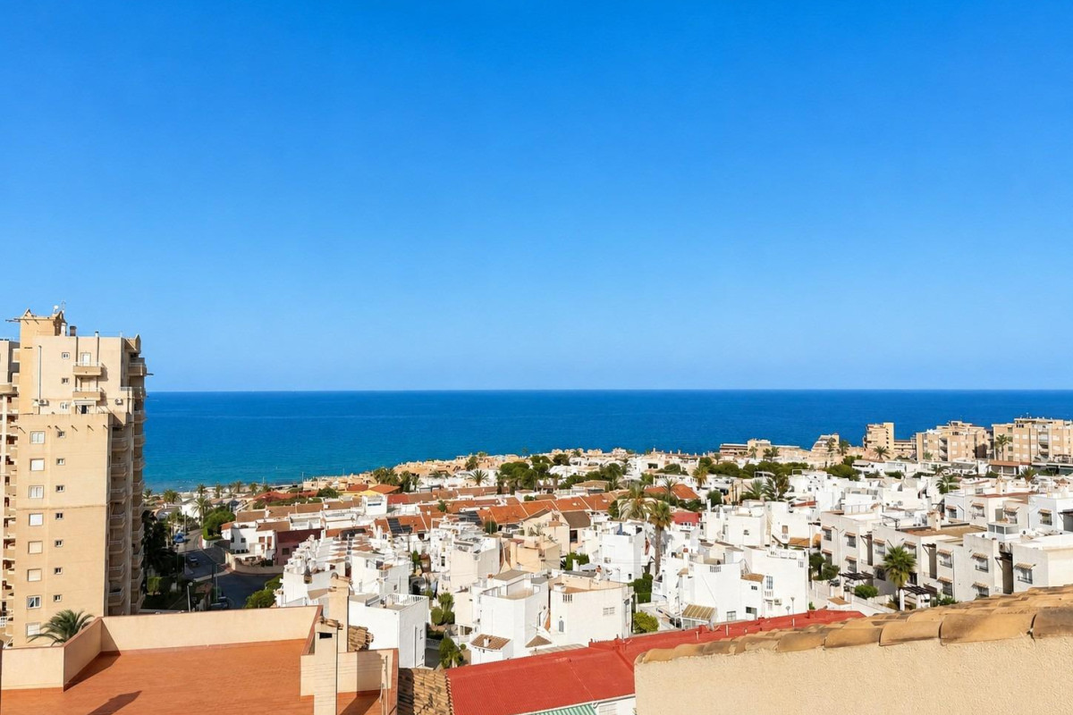 Resale - Apartment  - Torrevieja - Torre del moro