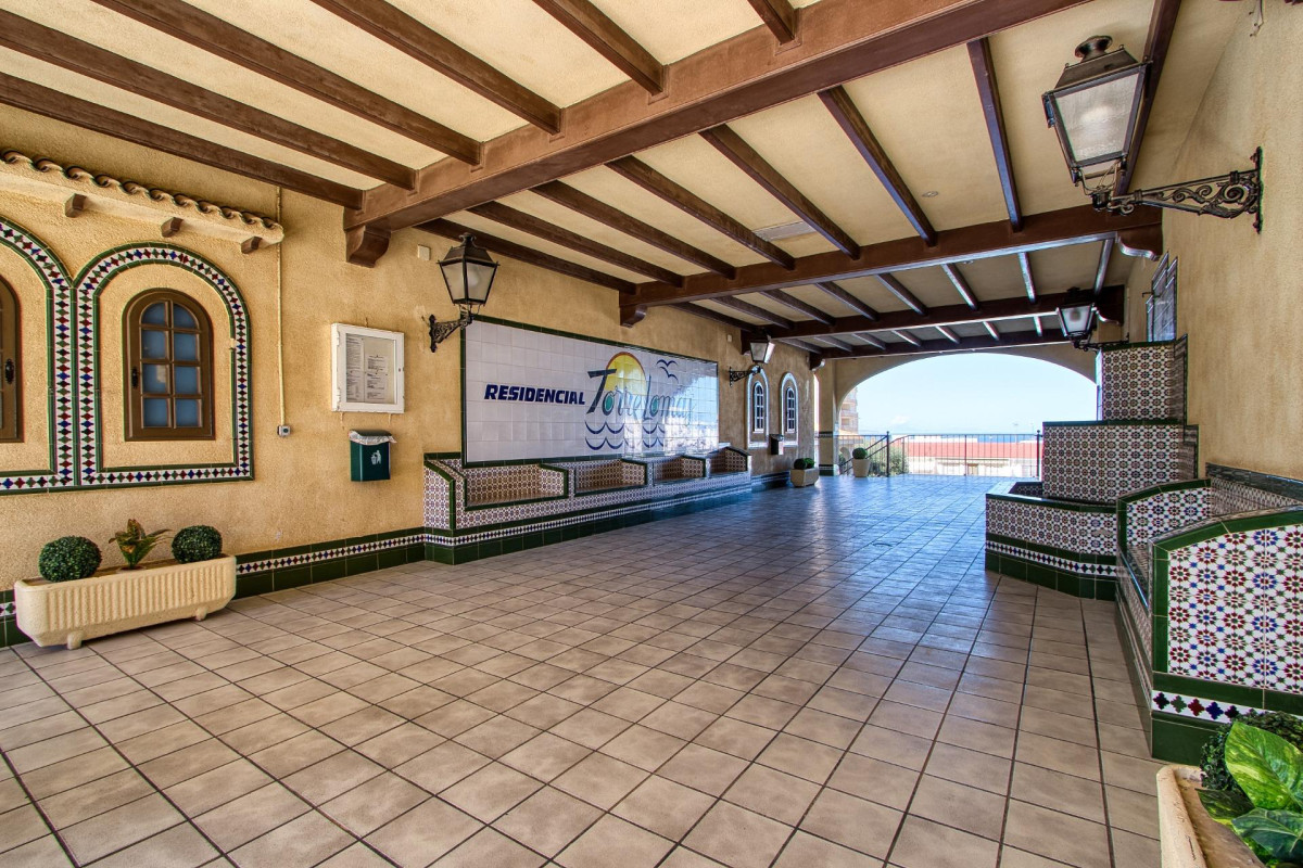 Resale - Apartment  - Torrevieja - Torre del moro