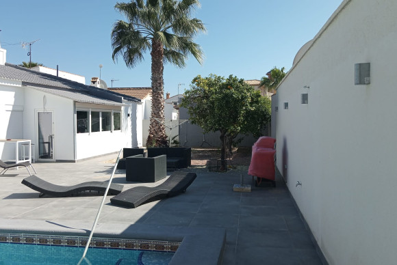 Revente - Detached Villa - Orihuela Costa - Lomas de Cabo Roig