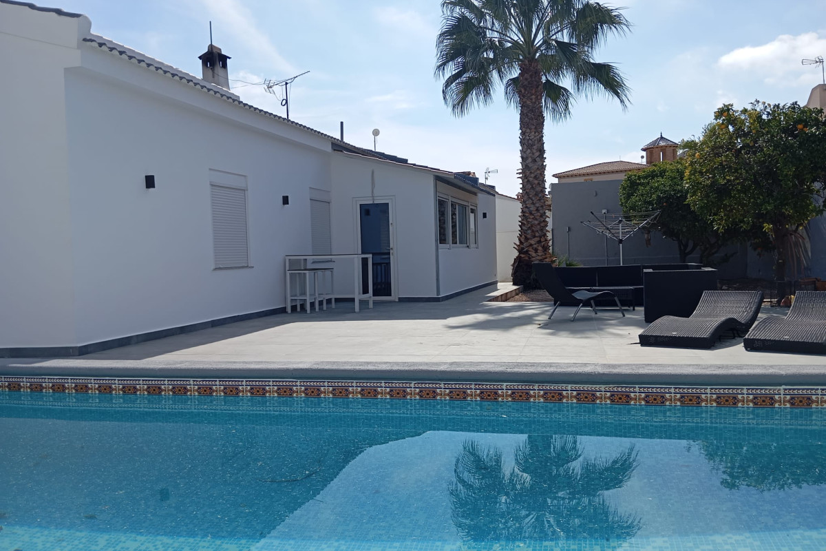 Revente - Detached Villa - Orihuela Costa - Lomas de Cabo Roig