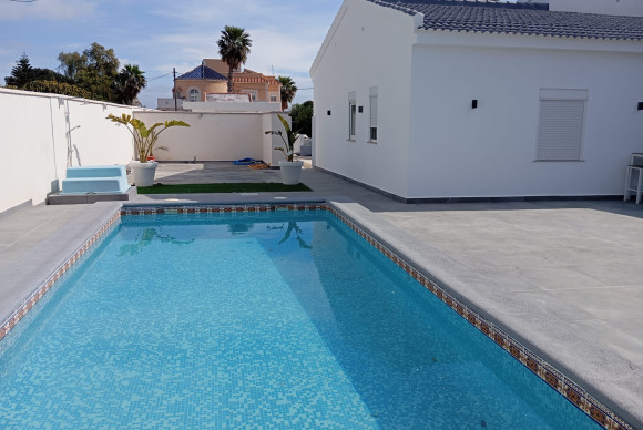 Revente - Detached Villa - Orihuela Costa - Lomas de Cabo Roig