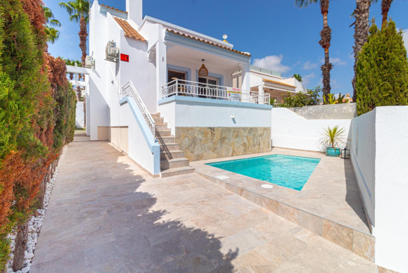 Resale - Villa - Orihuela Costa - Villamartin