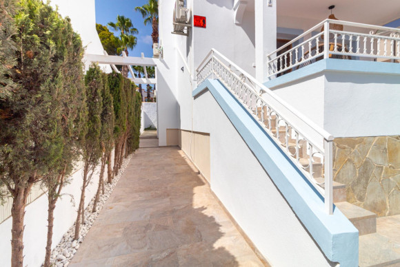 Resale - Villa - Orihuela Costa - Villamartin