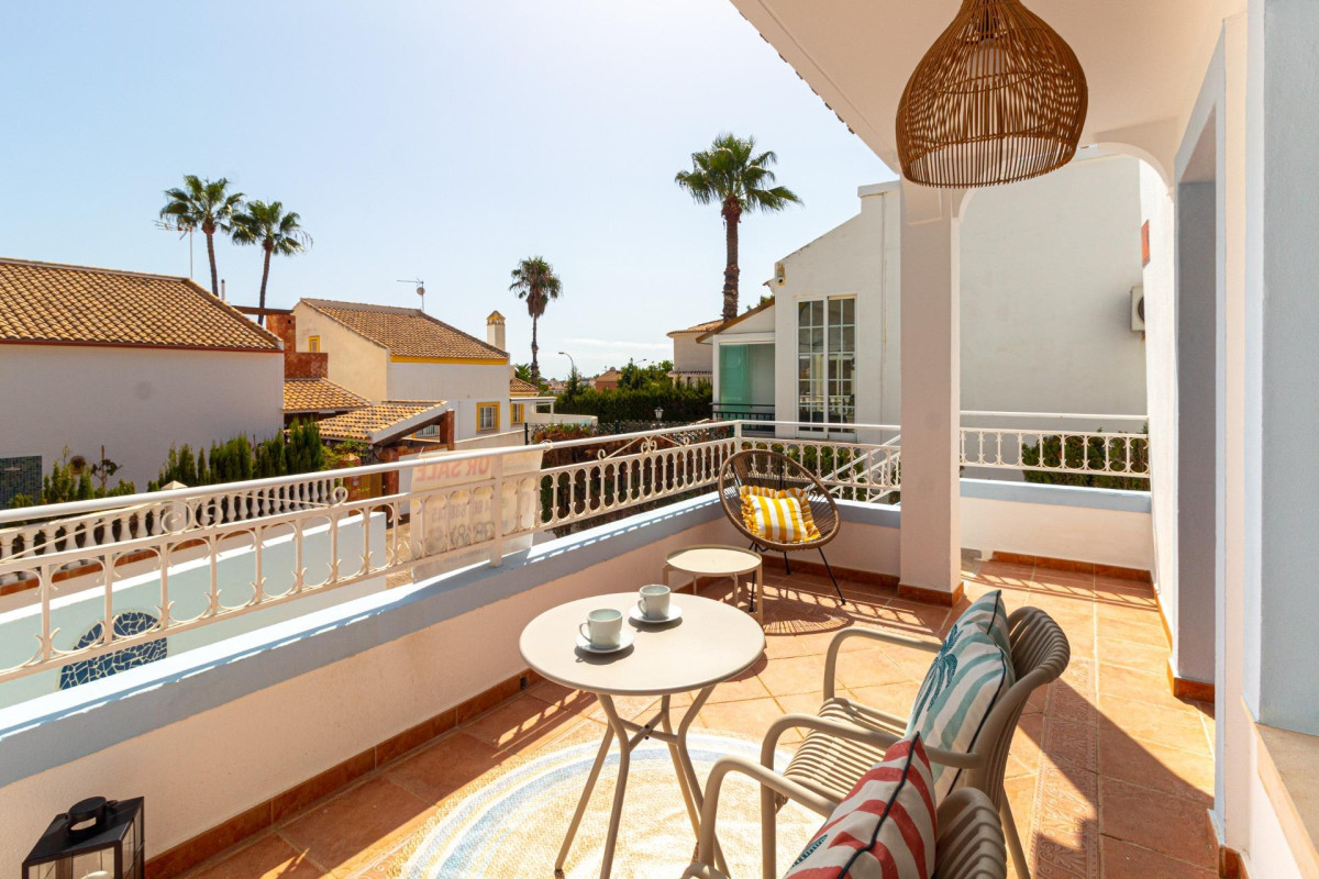 Resale - Villa - Orihuela Costa - Villamartin