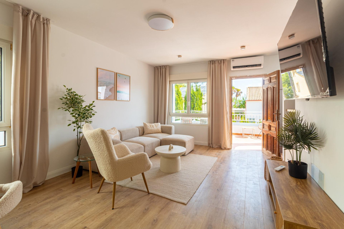 Resale - Villa - Orihuela Costa - Villamartin