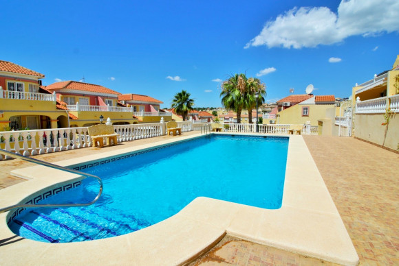Revente - Maison de ville - Villamartin