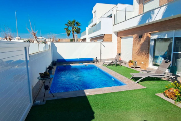 Herverkoop - Vrijstaande Villa - Pilar de La Horadada - Pilar de La Horadada - Town