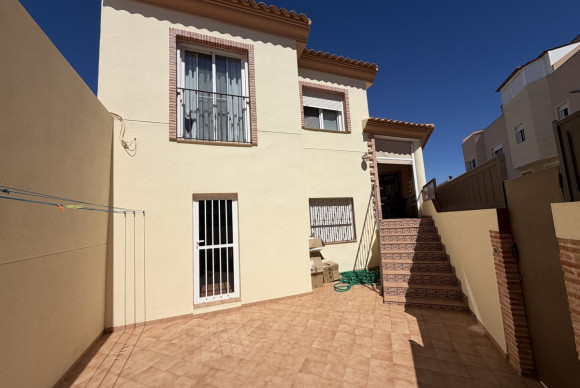 Resale - Townhouse - Pilar de La Horadada - Pilar de La Horadada - Town