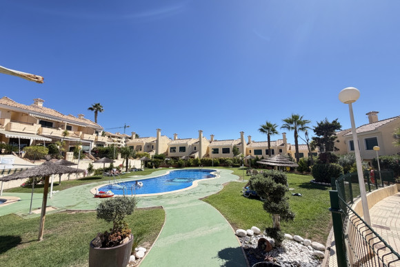 Resale - Townhouse - Orihuela Costa - Lomas de Campoamor