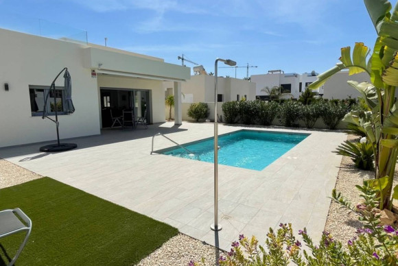 Obra nueva - Villa - Rafal