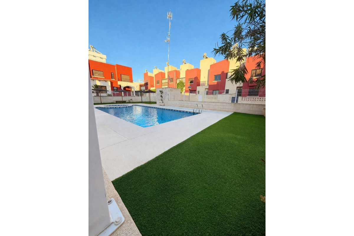 Revente - Terraced house - Torrevieja - Aguas Nuevas
