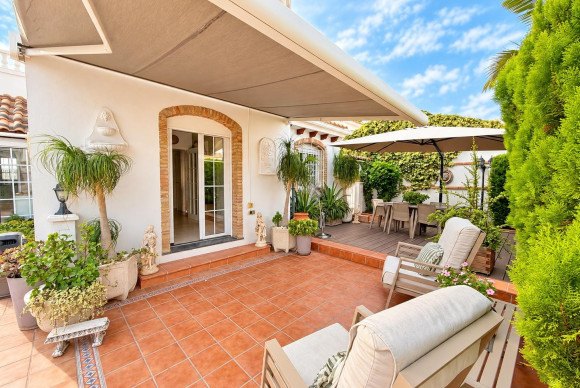 Revente - Semi Detached Villa - Orihuela Costa - Villamartin