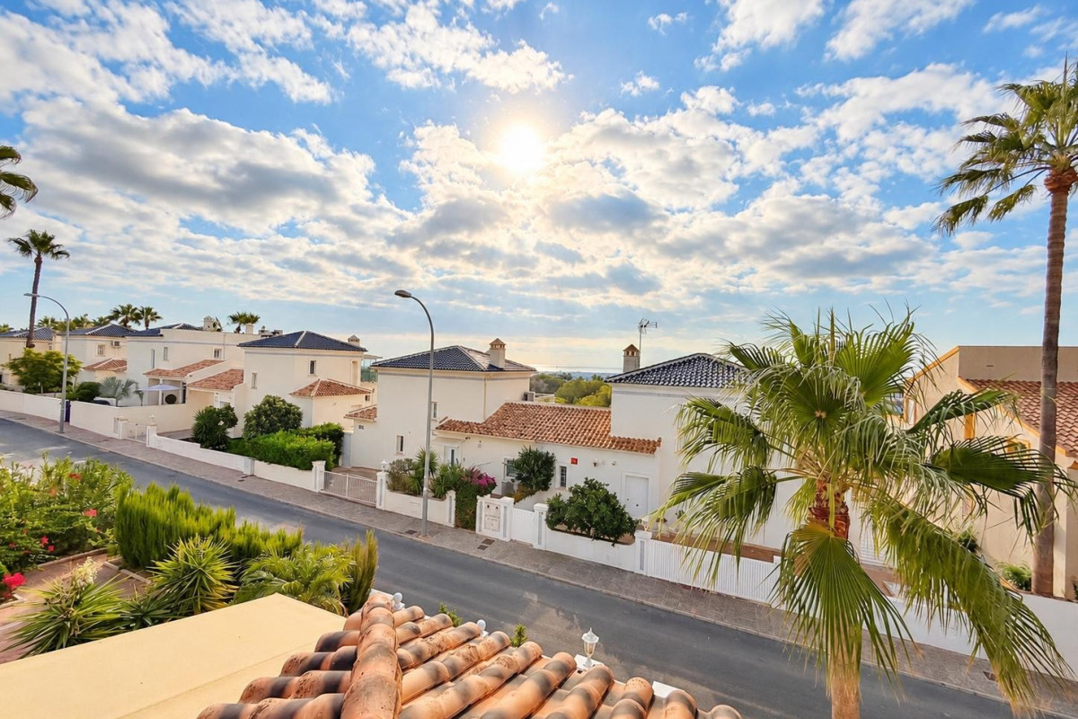 Revente - Semi Detached Villa - Orihuela Costa - Villamartin