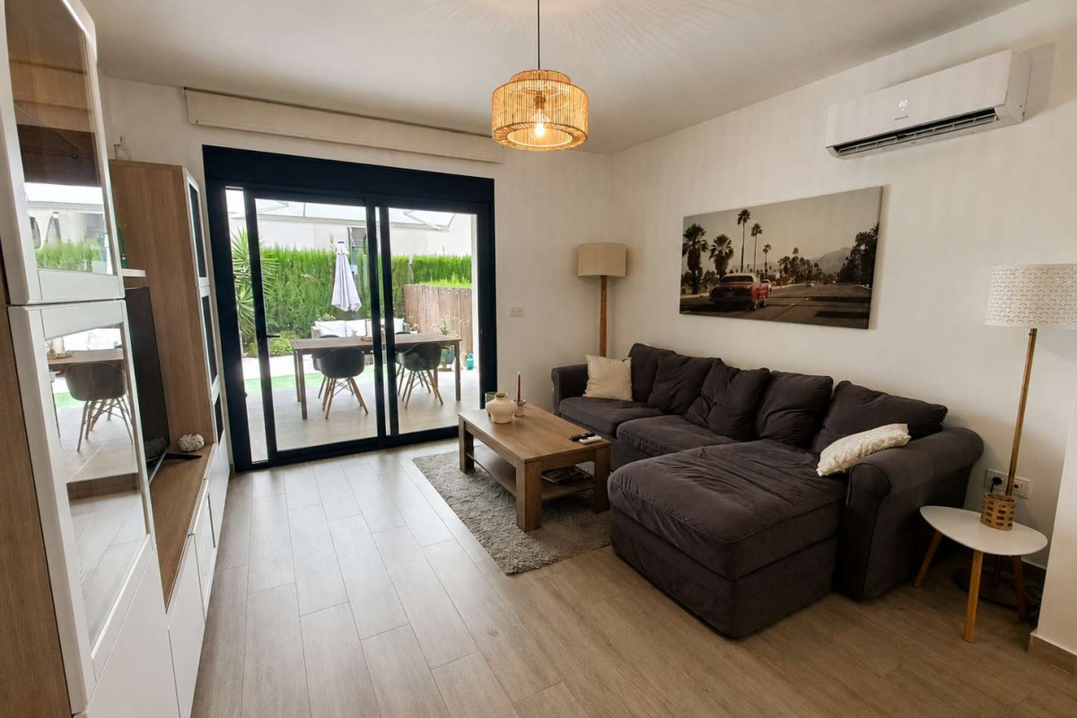 Resale - Apartment  - San Miguel de Salinas - La Cañada - Los Alcores