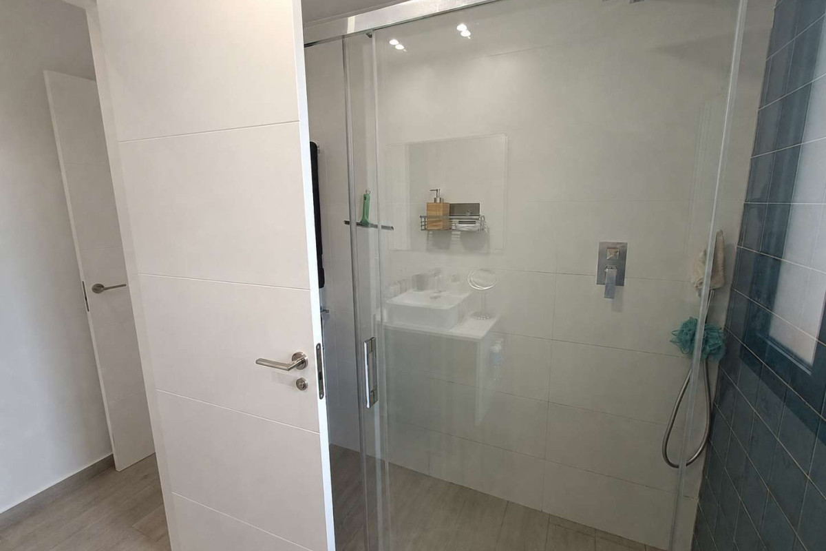Resale - Apartment  - San Miguel de Salinas - La Cañada - Los Alcores