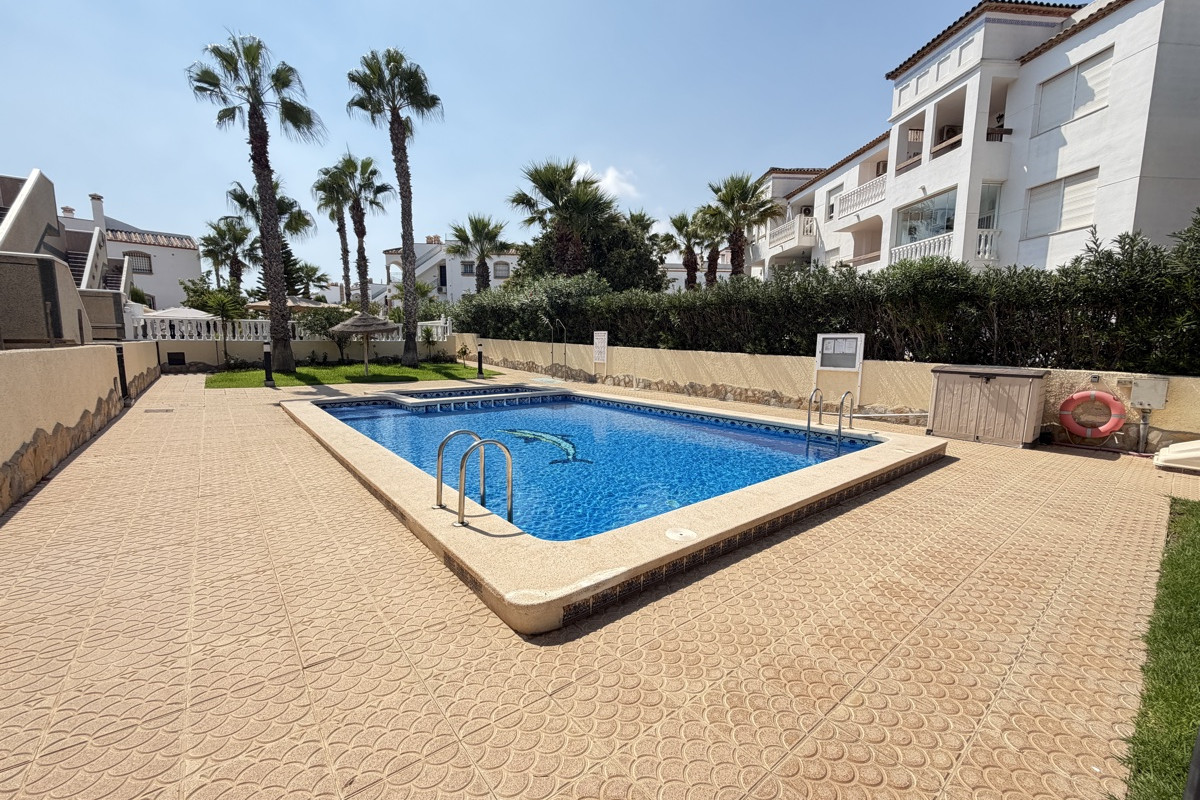 Herverkoop - Vrijstaande Villa - Orihuela Costa - Villamartin