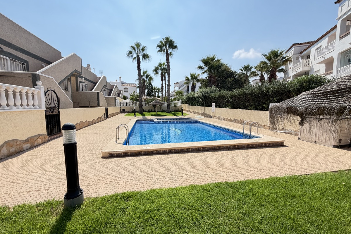 Herverkoop - Vrijstaande Villa - Orihuela Costa - Villamartin