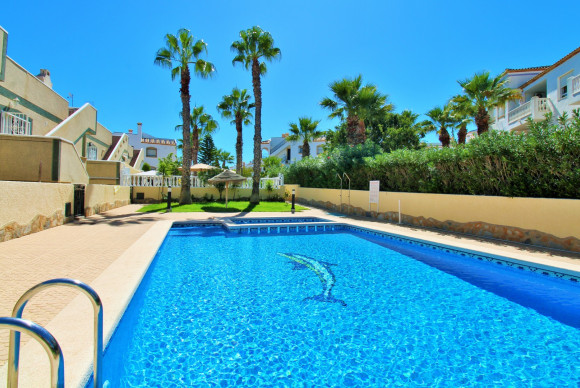 Herverkoop - Villa - Villamartin - Las Violetas