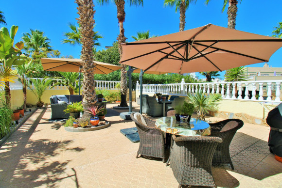 Herverkoop - Villa - Villamartin - Las Violetas