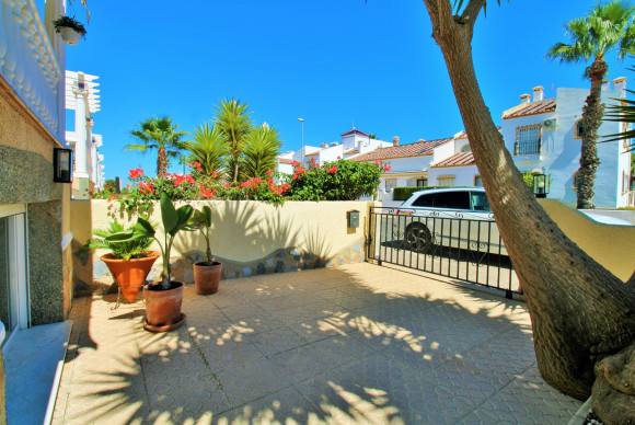 Herverkoop - Villa - Villamartin - Las Violetas