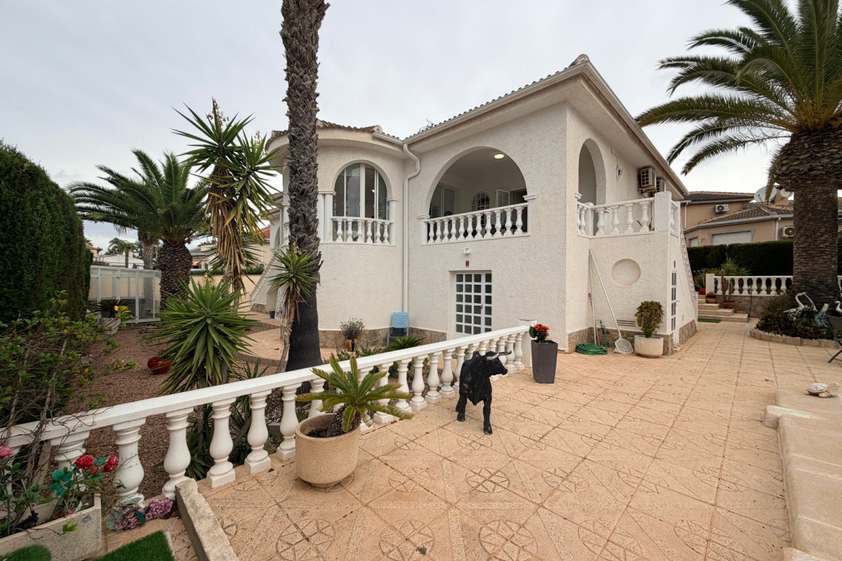Herverkoop - Vrijstaande Villa - Ciudad Quesada - Ciudad Quesada - Town