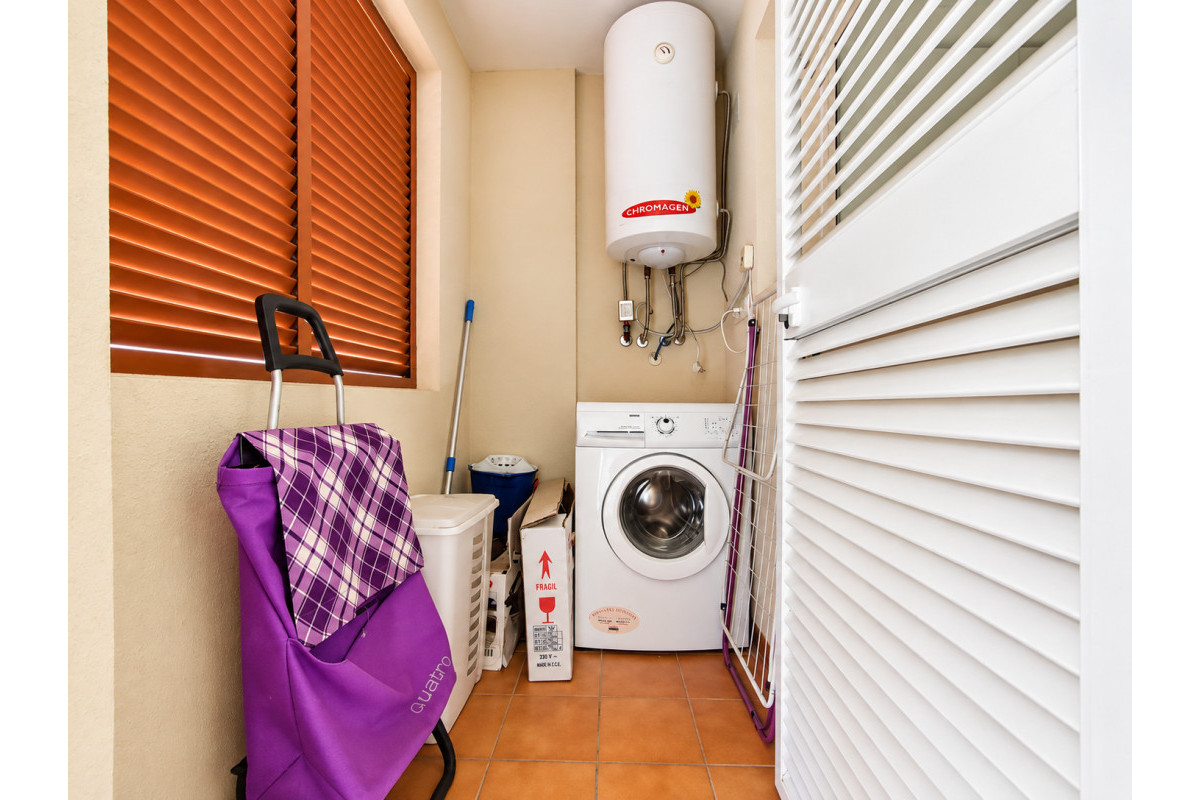 Resale - Apartment / flat - Orihuela Costa