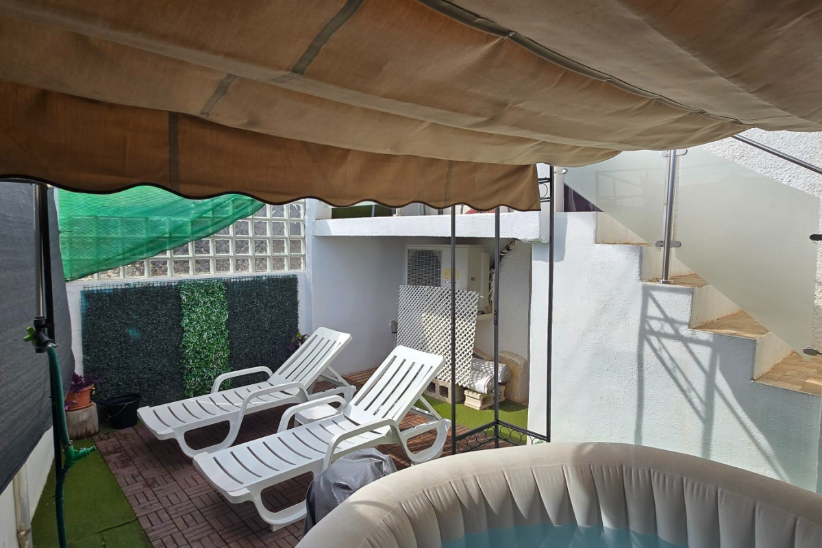 Revente - Maison de ville - La Nucía