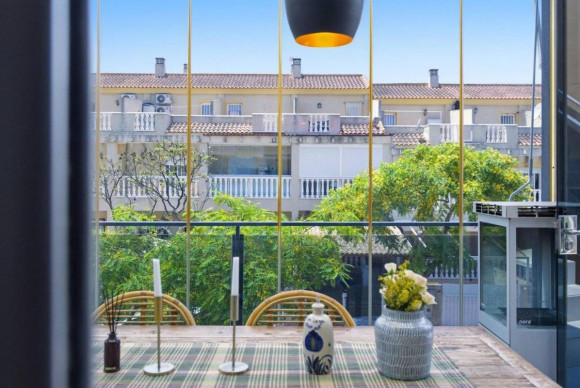 Reventa - Apartamento / piso - Guardamar del Segura