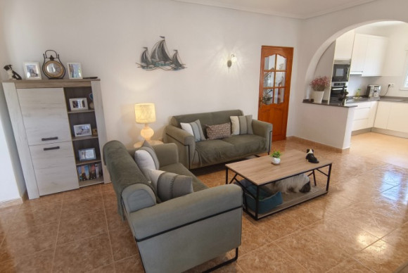 Revente - Chalet Independiente - San Miguel de Salinas