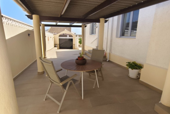 Revente - Chalet Independiente - San Miguel de Salinas