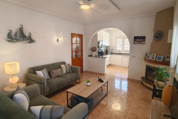 Revente - Chalet Independiente - San Miguel de Salinas