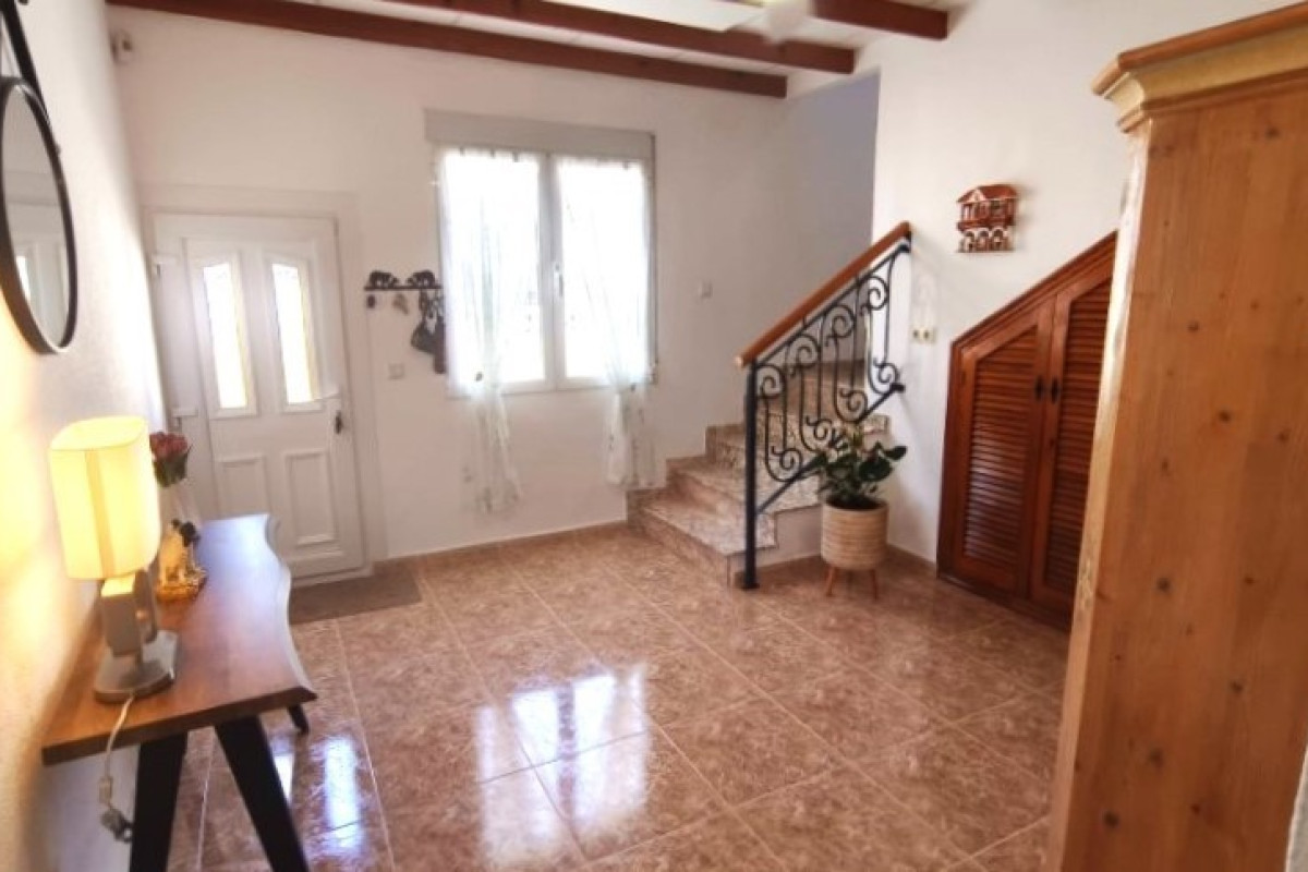 Revente - Chalet Independiente - San Miguel de Salinas