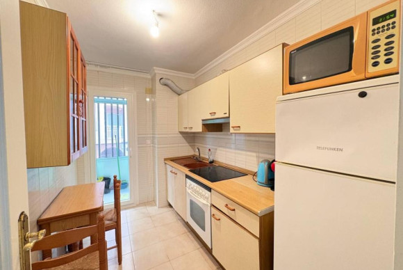 Reventa - Apartamento / piso - Torrevieja - torrevieja