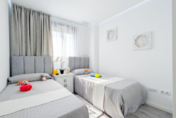 Reventa - Apartamento / piso - Orihuela