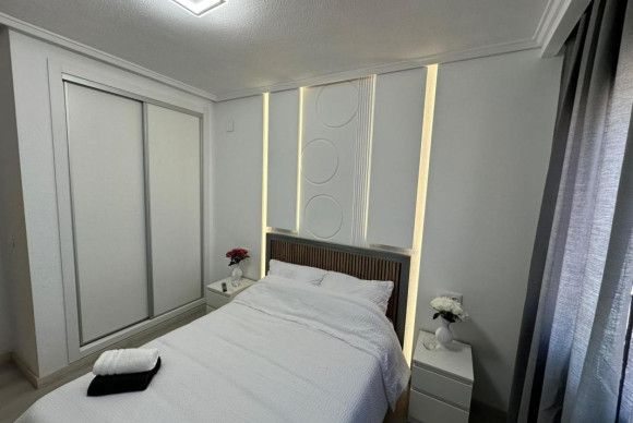Herverkoop - Appartement  - Torrevieja - torrevieja