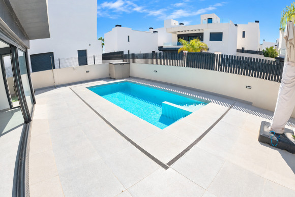 Resale - Detached Villa - Algorfa - La Finca Golf Resort