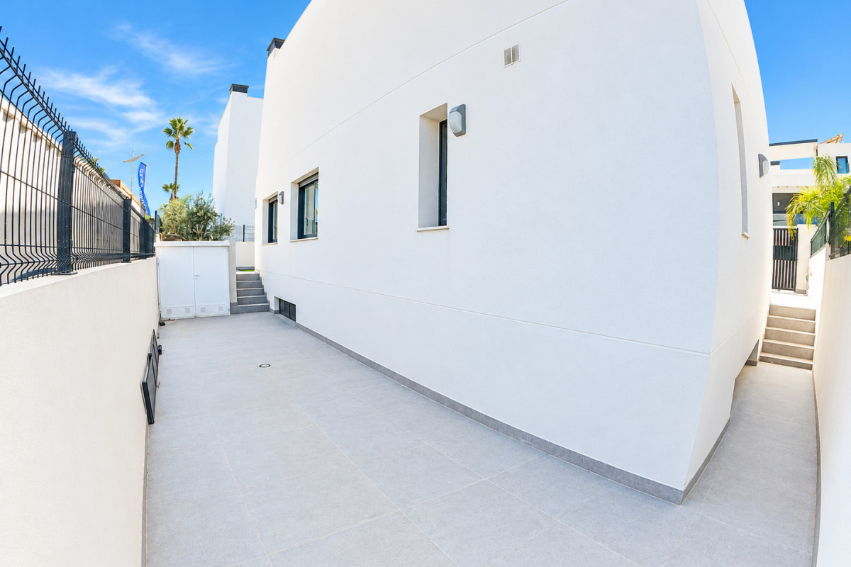 Resale - Detached Villa - Algorfa - La Finca Golf Resort