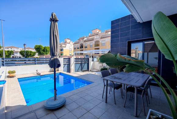 Herverkoop - Appartement - Formentera del Segura - Formentera - Village