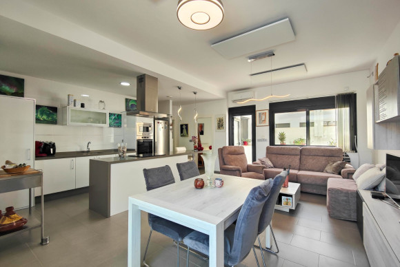 Herverkoop - Appartement - Formentera del Segura - Formentera - Village