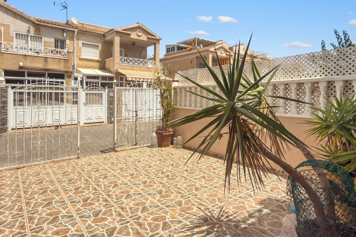 Resale - Townhouse - Torrevieja - Torrevieja - Centre